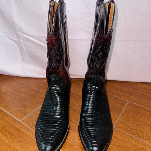 Lucchese Red Lizard Boots - Men's Size 9 D - Picture 3 of 8